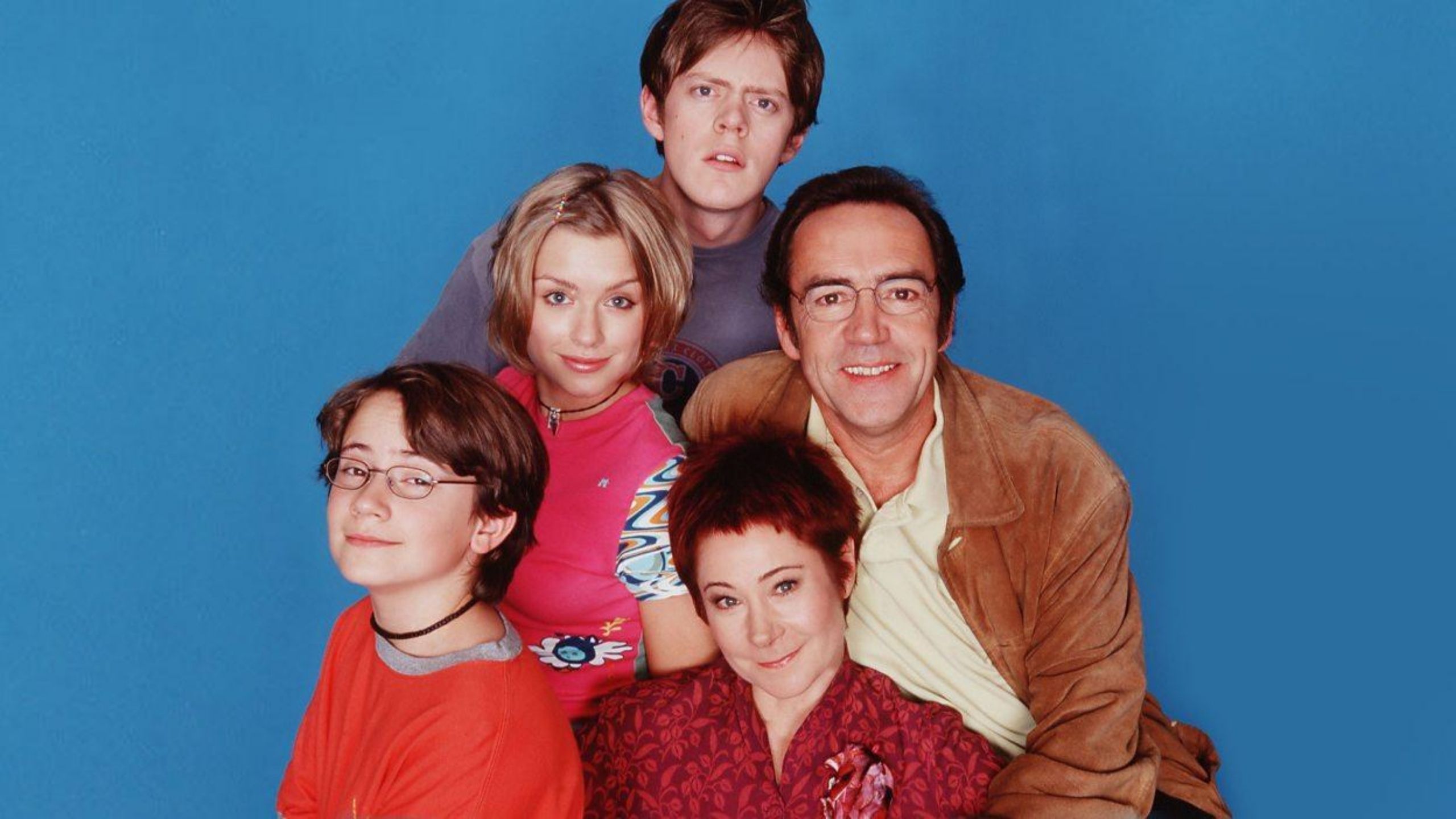 Classic 90s style family portrait