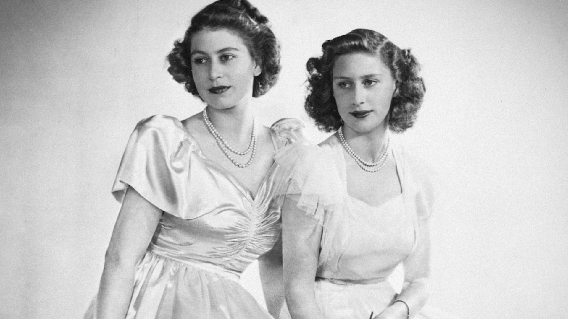 Elizabeth and Margaret Becoming Royals - Channel 4